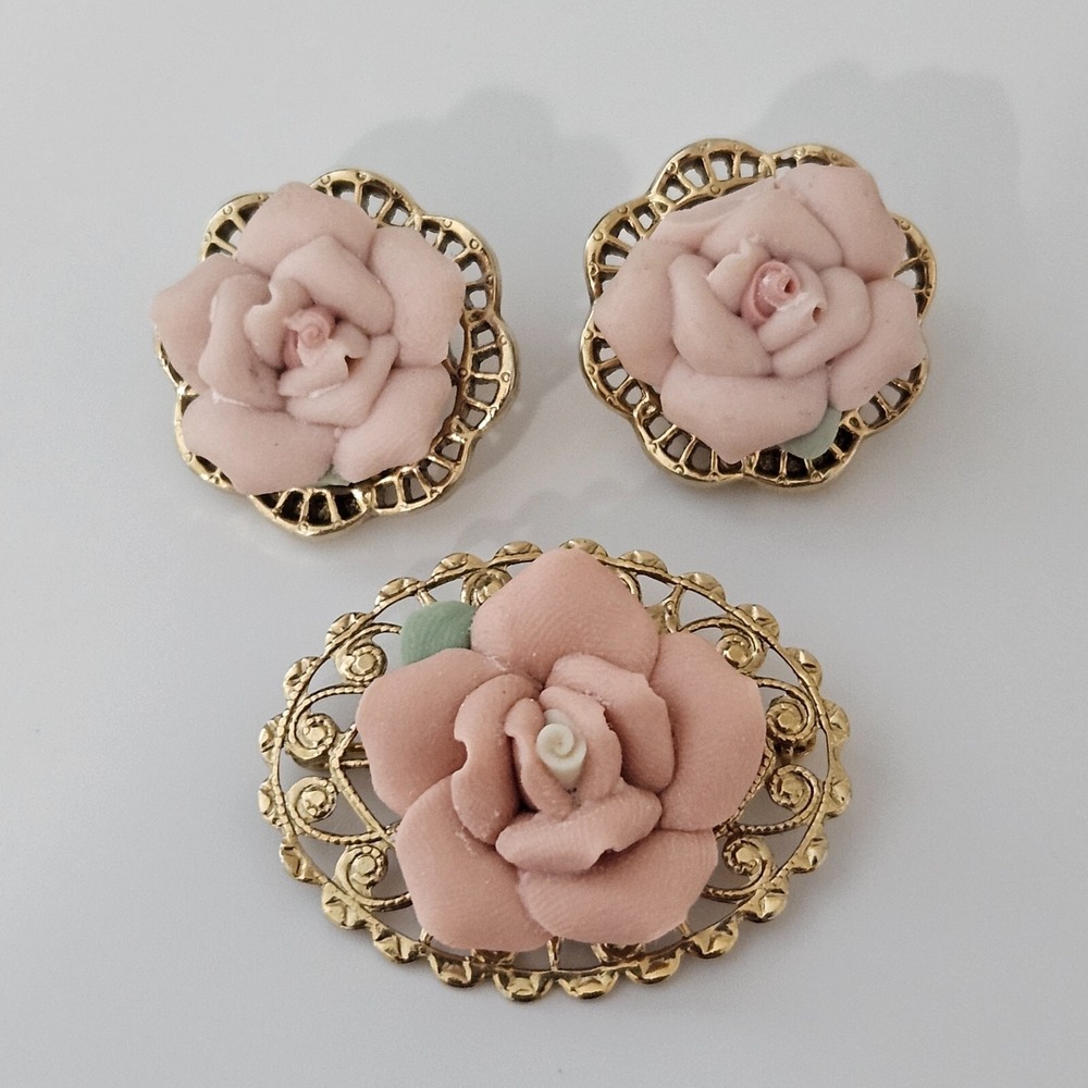 Pink Porcelain Rose Filagree Gold Tone Clip On Earrings & Brooch